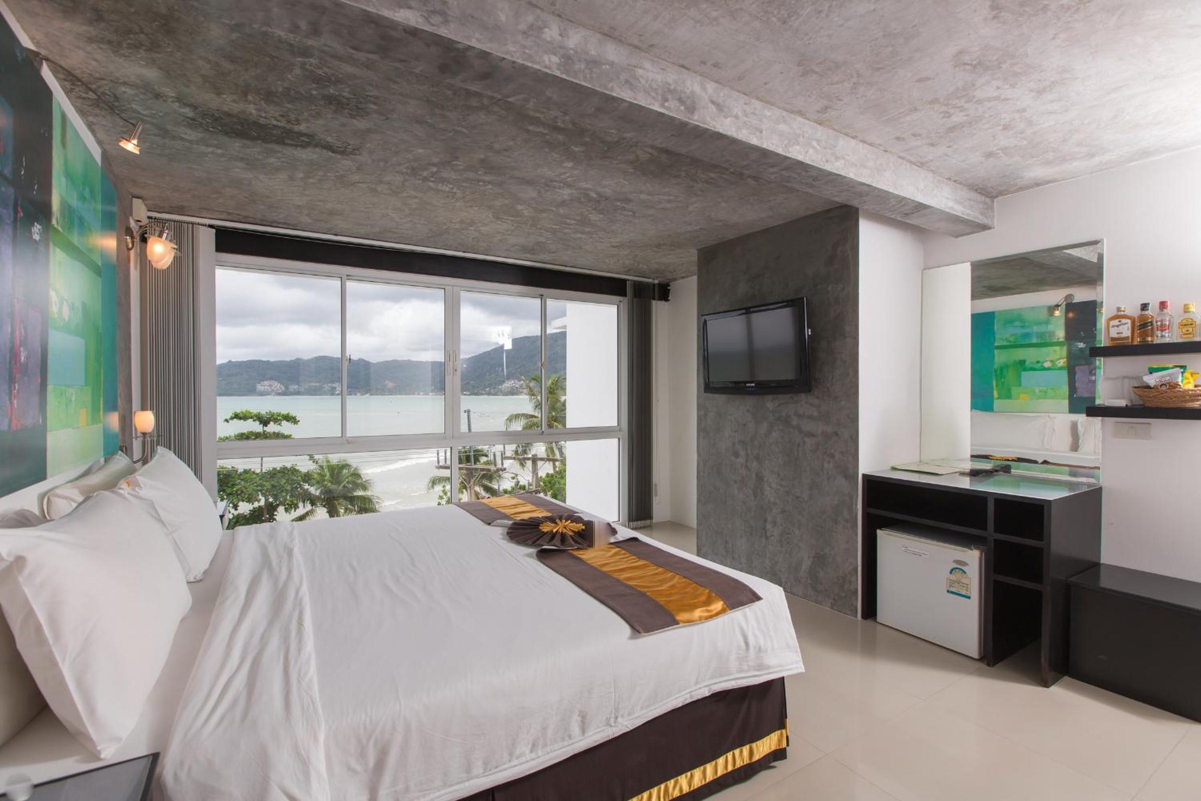 Deluxe, Double Bed, Sea View, The Front Hotel And Apartment 4/10