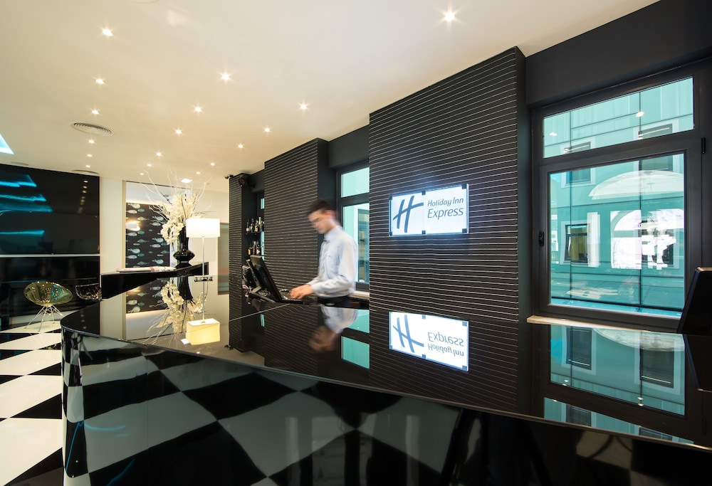 Holiday Inn Express LISBON - AV. LIBERDADE 55/62