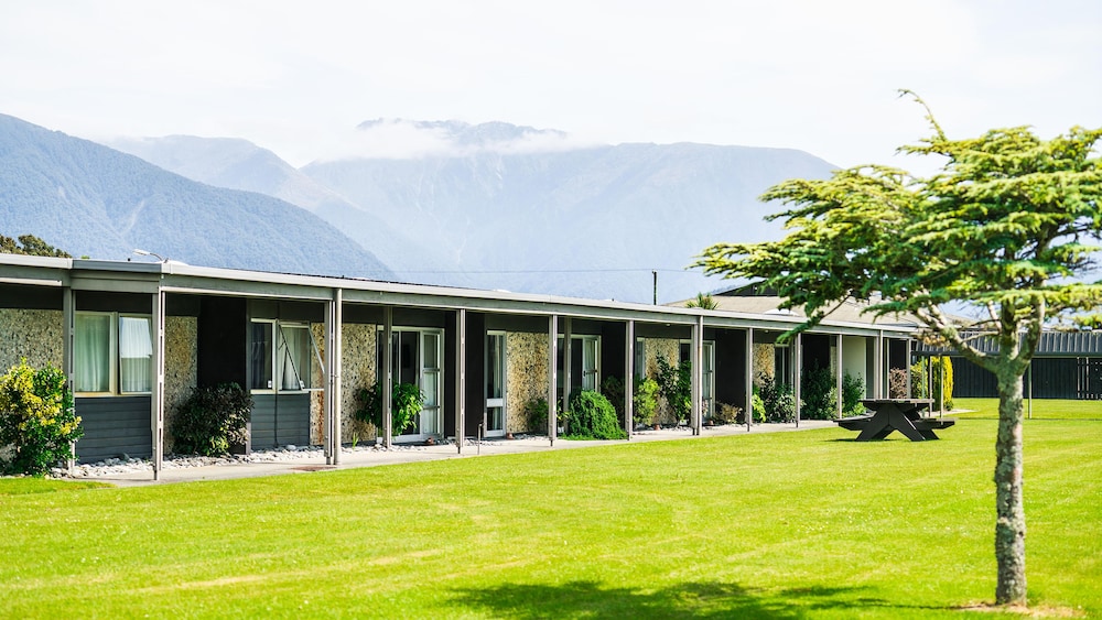 Heartland Hotel Haast 56/59