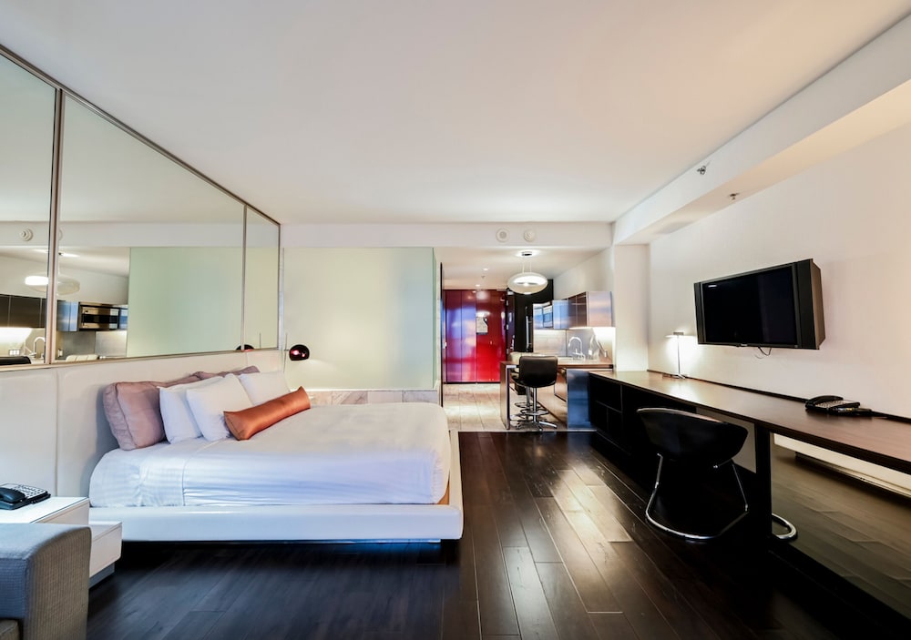 StripViewSuites at Palms Place 21/79