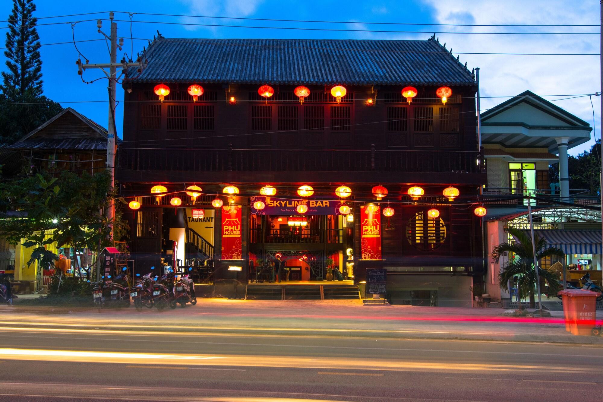 Phu House 2/72
