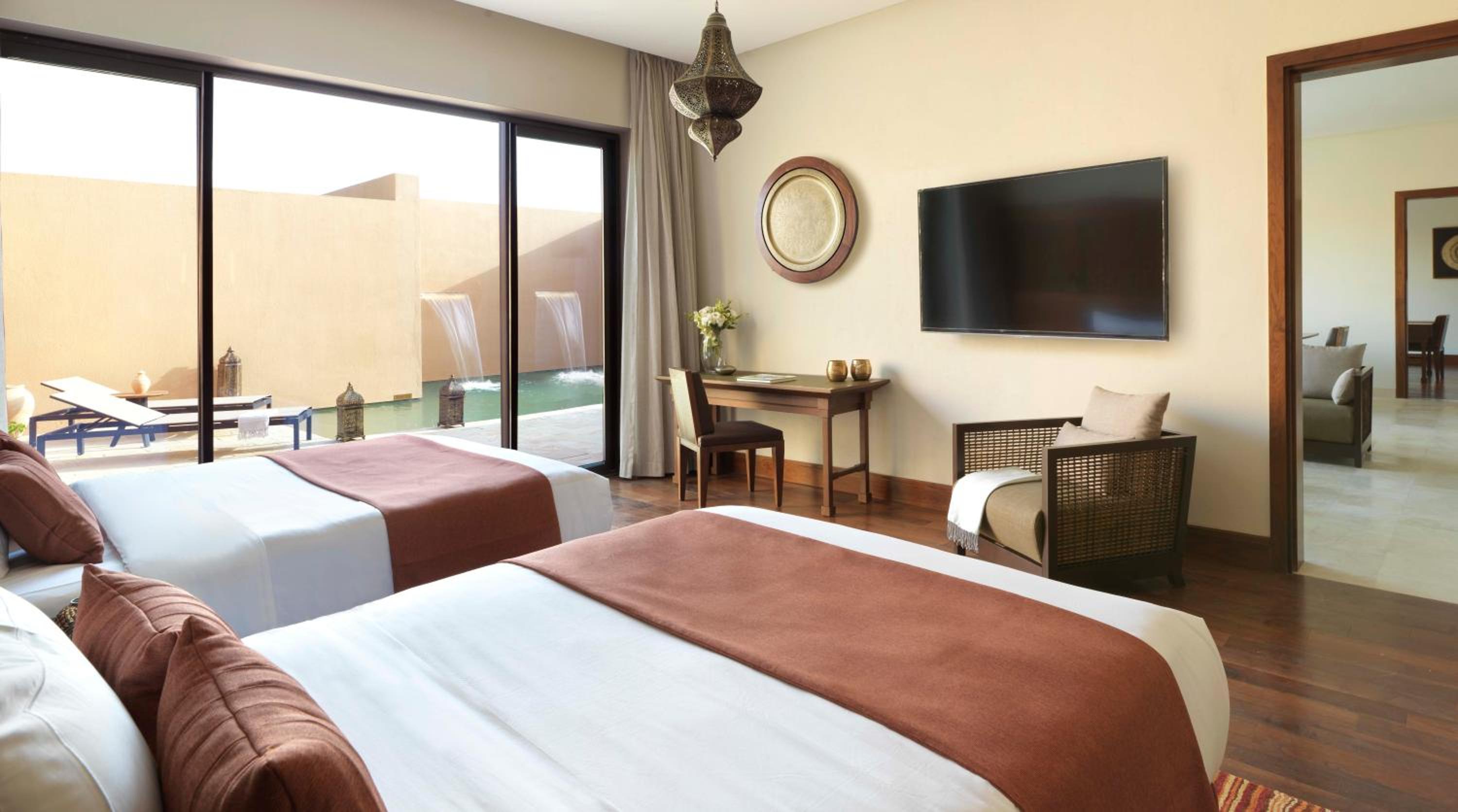 2 Bedrooms, Garden Pool, Deluxe, Villa, King and Twin Beds