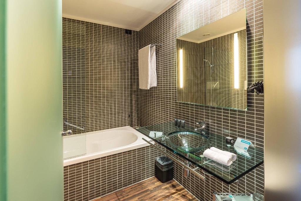 غرفة متصلة عائلية بسريرين منفصلين وسرير كينج، Ac Hotel Padova By Marriott 8/9