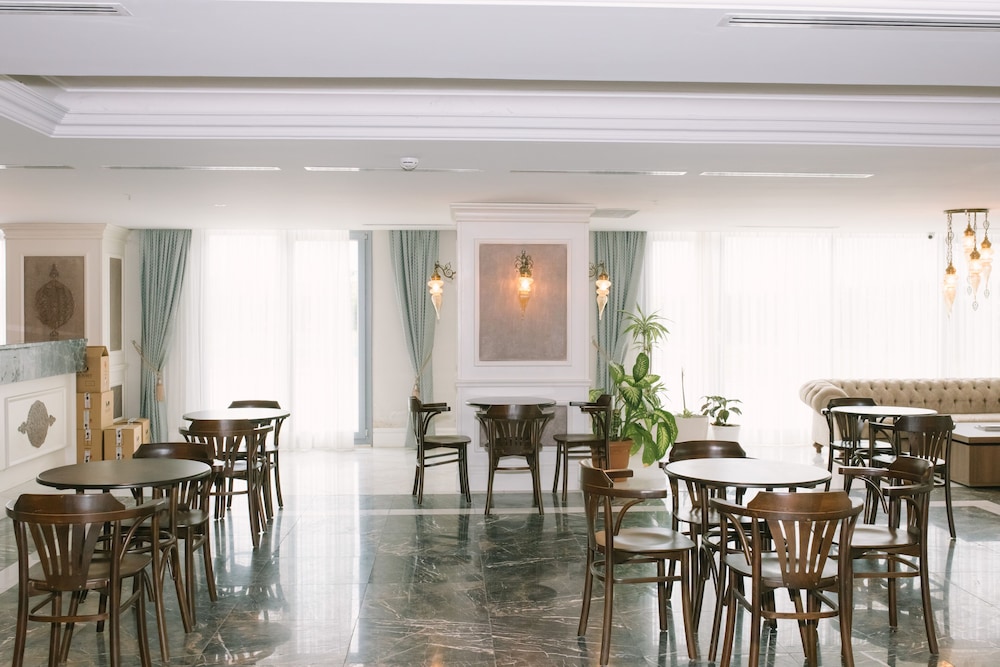 Burgaz Izer Hotel 36/42