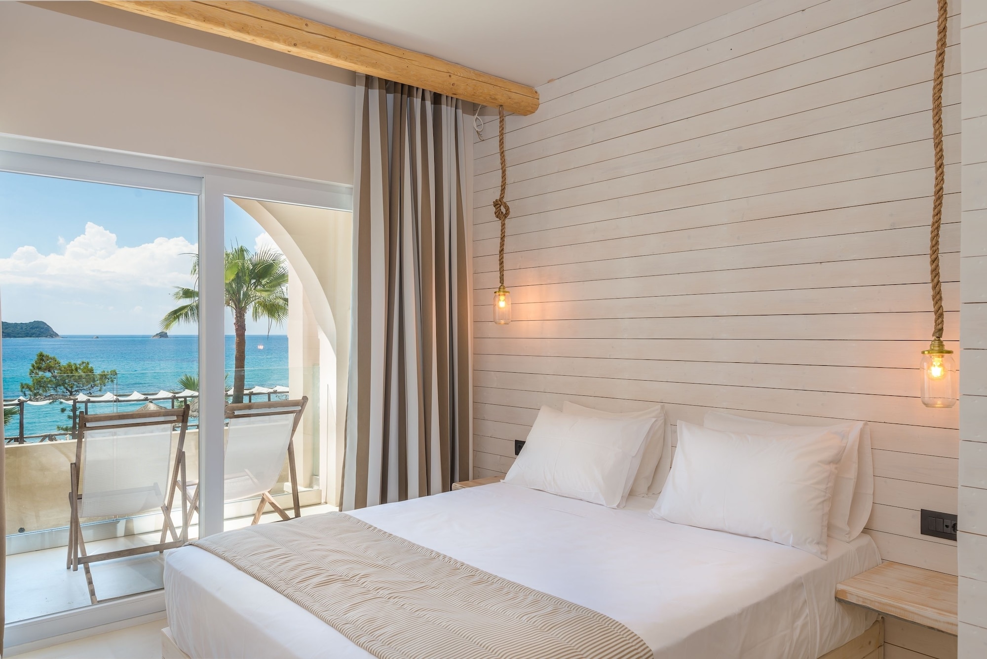EXECUTIVE, SEA VIEW