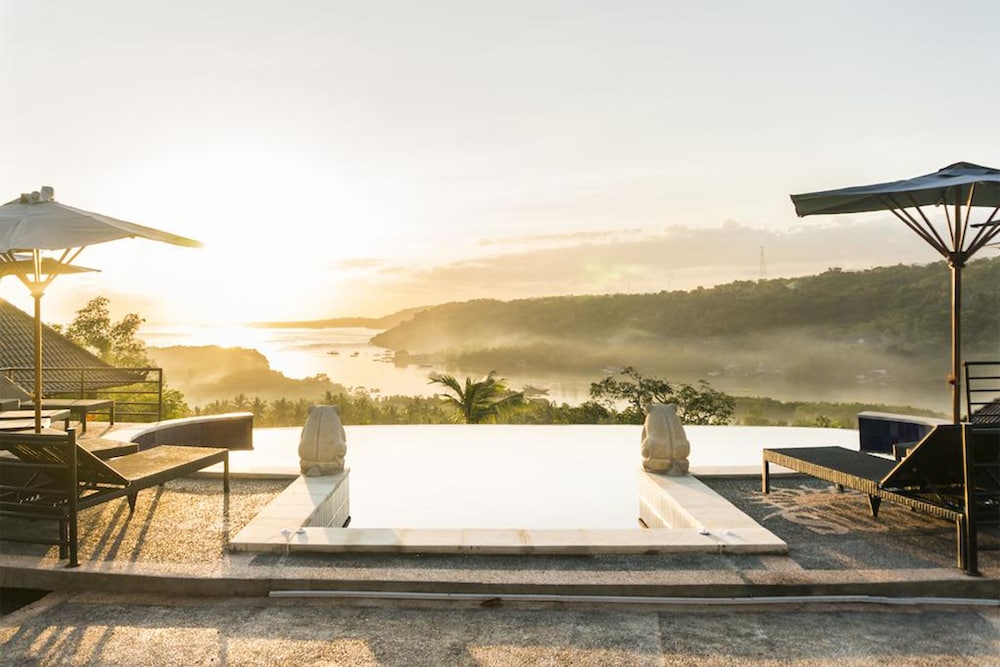 Sunrise Hut's Lembongan 28/54