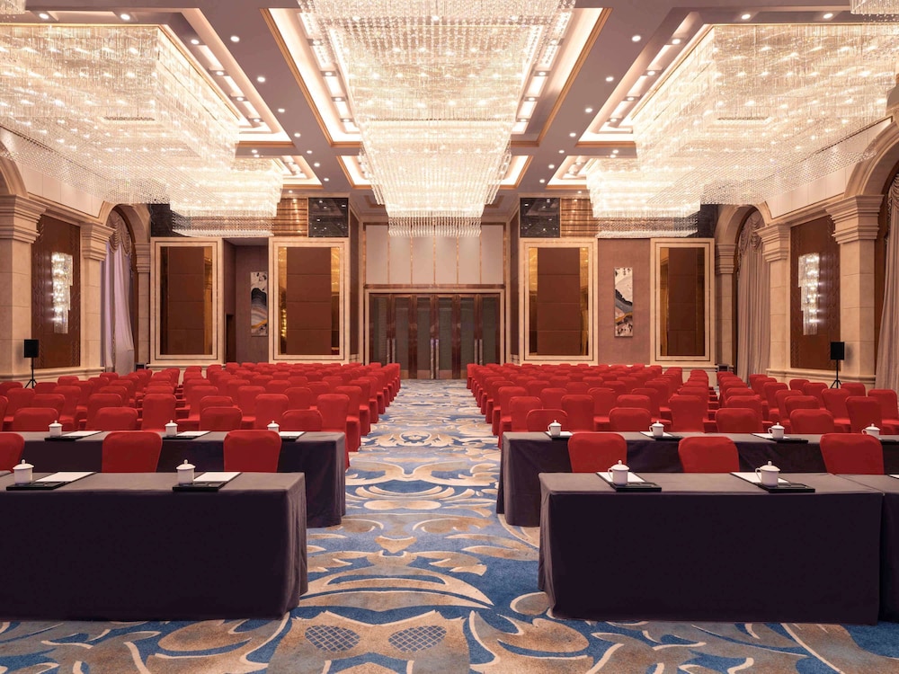 Novotel Haikou Xinbudao 57/63