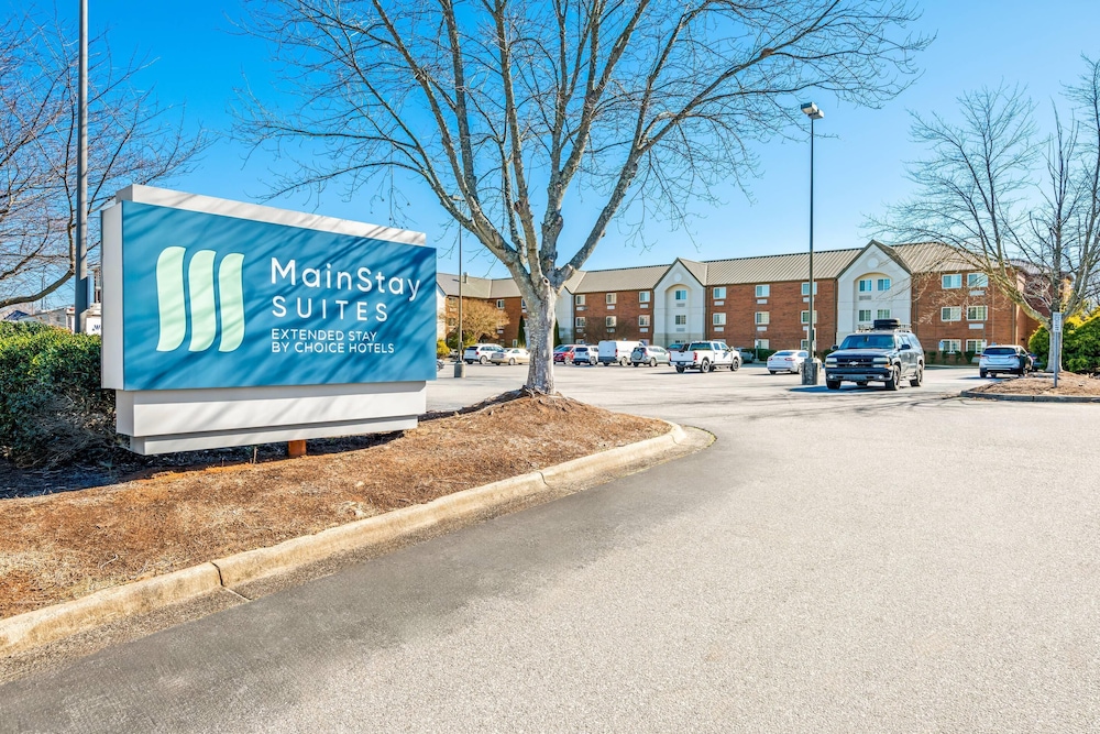 MainStay Suites Greensboro 40/46