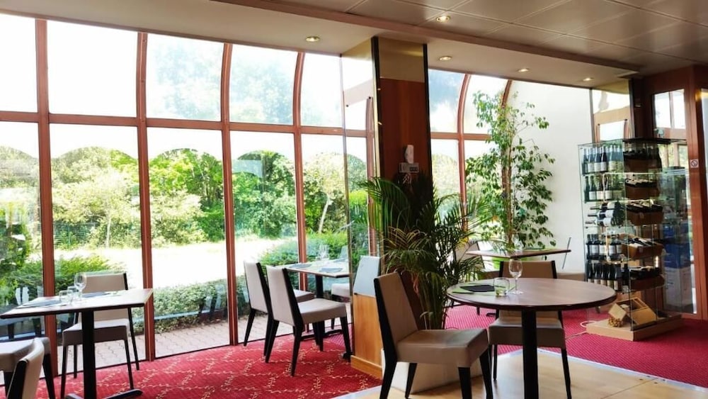Brit Hotel Nantes La Beaujoire - L Amandine 51/62