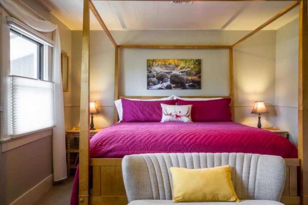 Oak Hill Bed & Breakfast 5/50