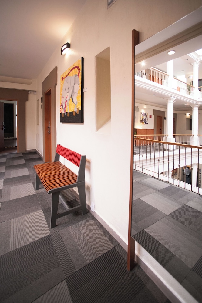 Hotel Abu 42/63