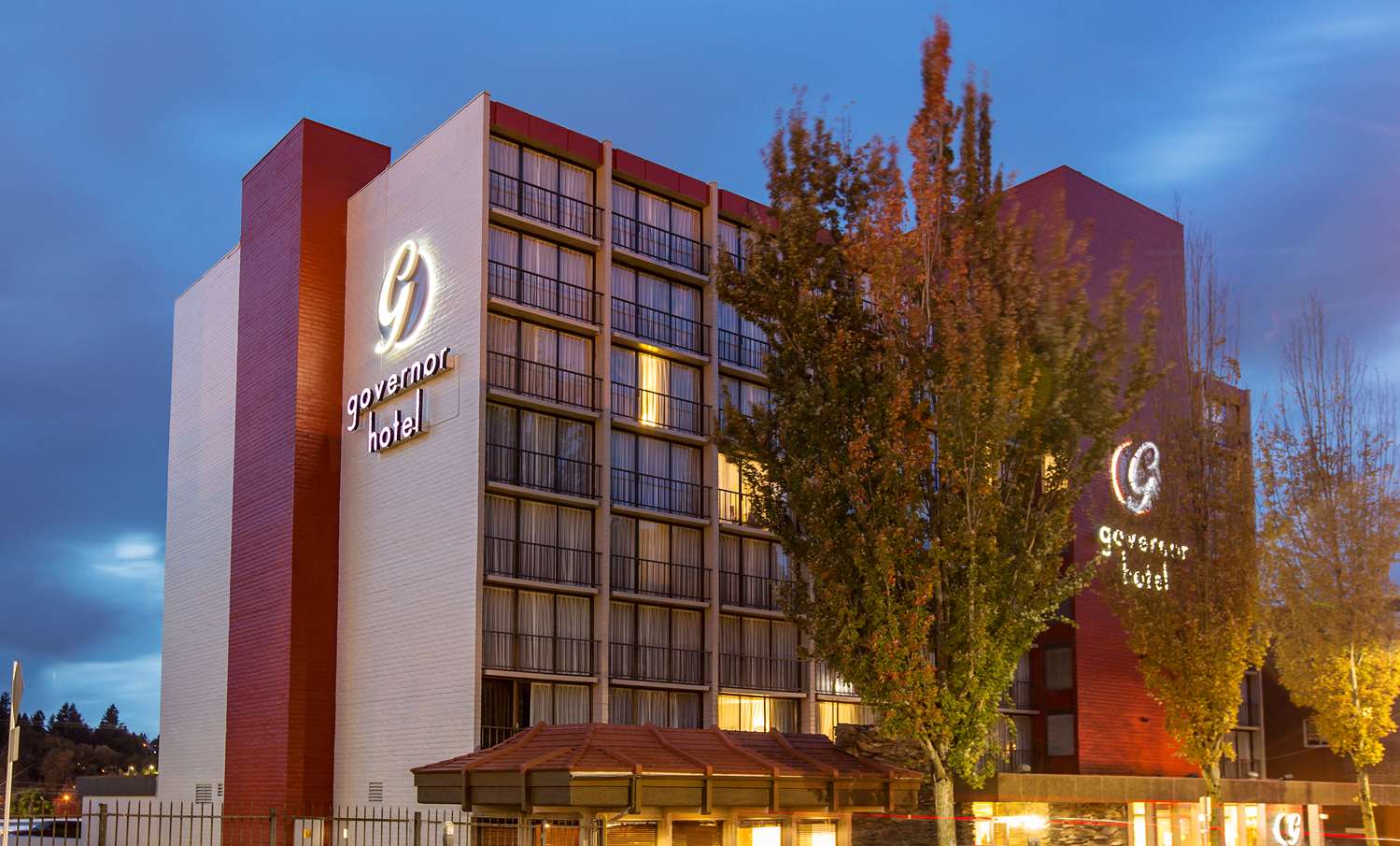 Red Lion Inn & Suites Olympia, Governor Hotel 4/37