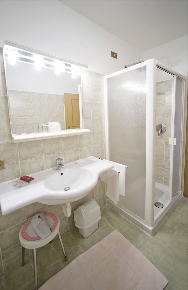 Pontechiesa Hotel 29/31
