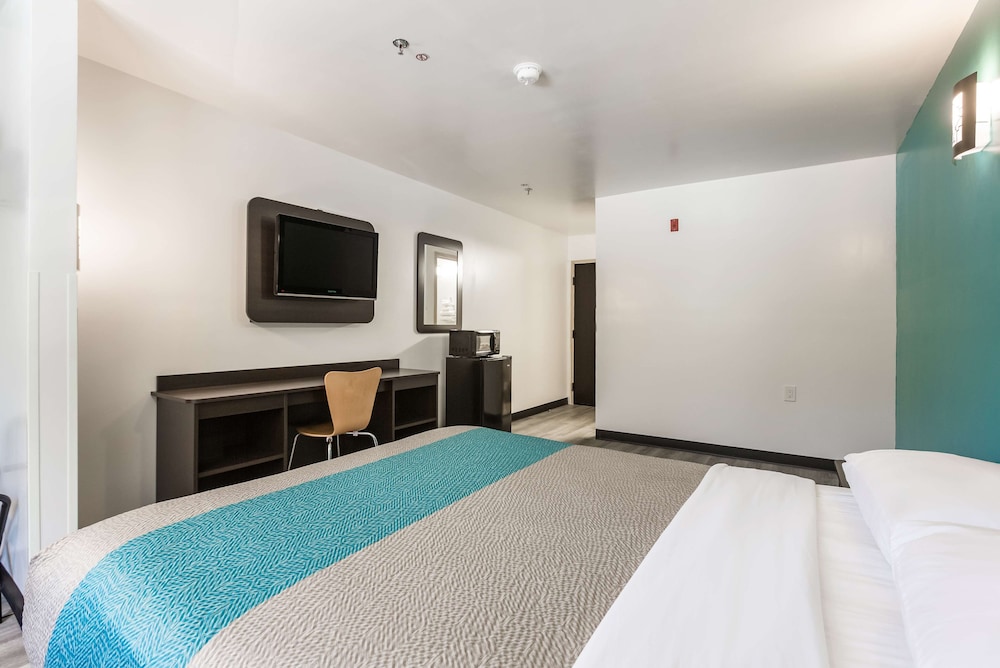 Motel6 Smyrna, GA - Atlanta 9/39