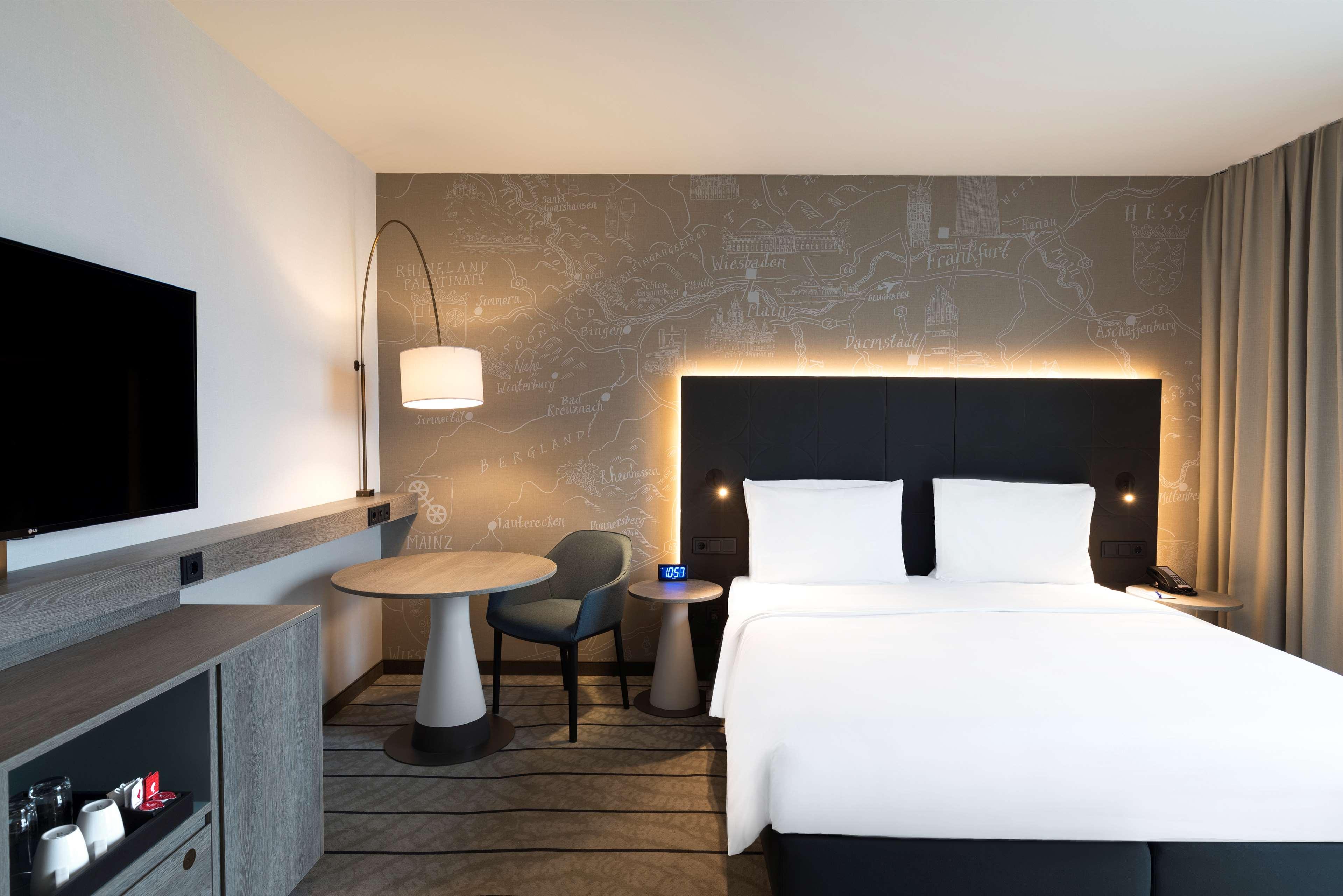 غرفة كبيرة بسرير كينج، Hyatt Place Frankfurt Airport 3/6