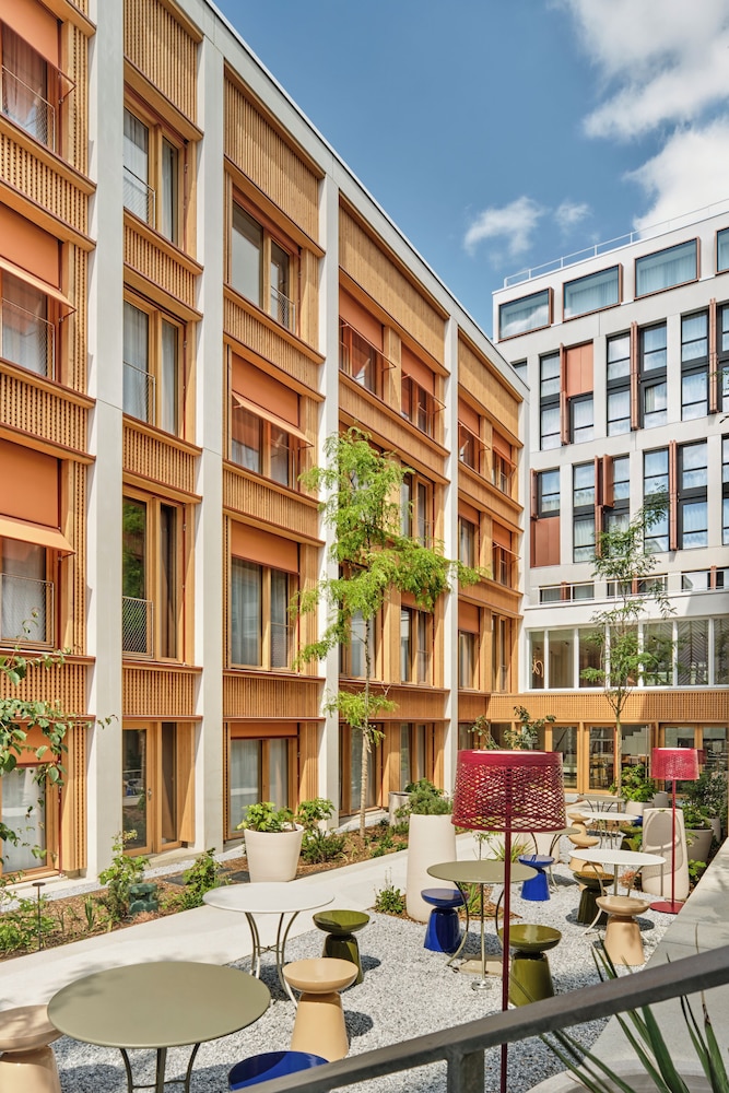 TRIBE Paris Pantin 1/50