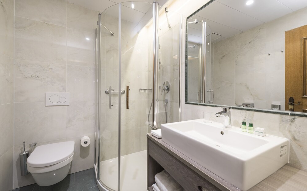 Grunerbaum Hotels 13/69