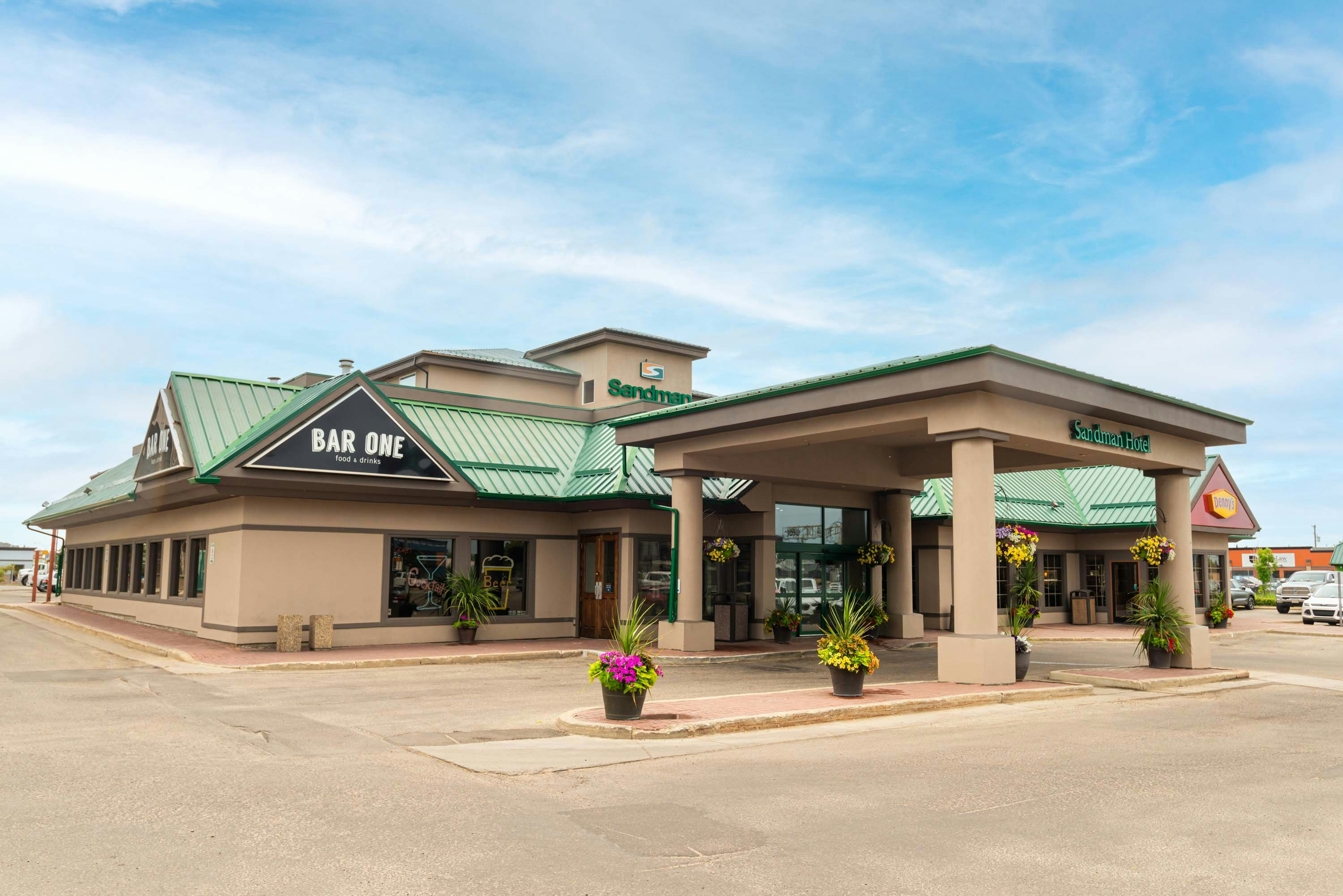 Sandman Hotel Grande Prairie 2/42