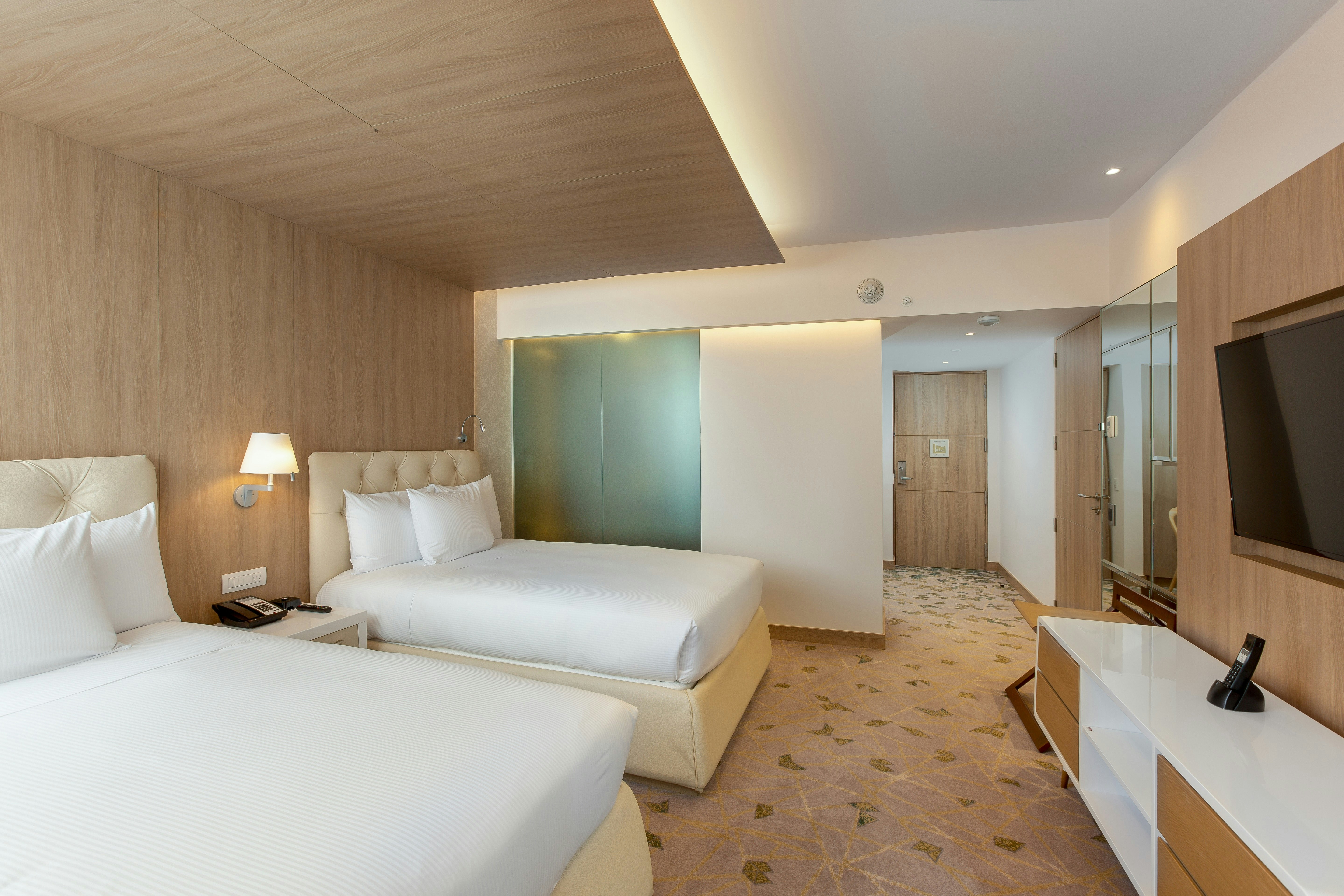 SUPERIOR, 2 DOUBLE BEDS