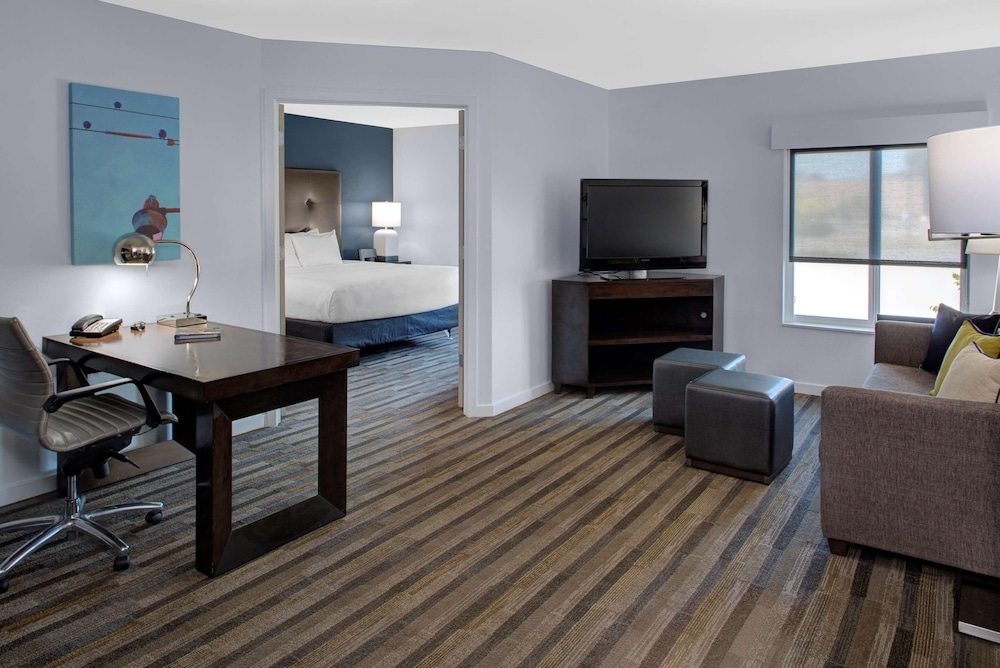 Hyatt House Raleigh-Durham Airport 33/66