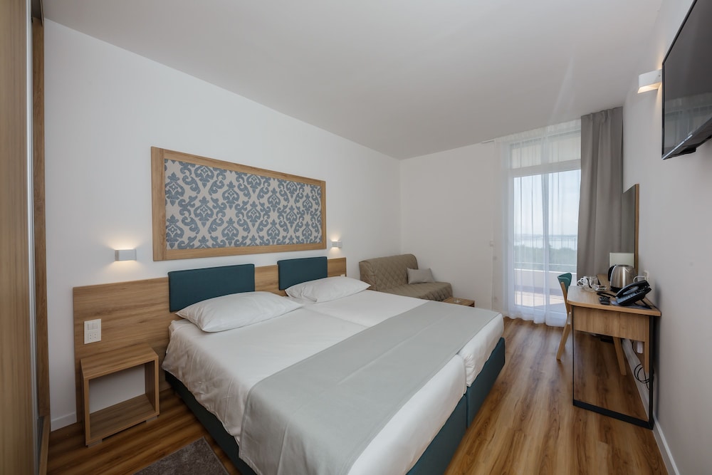 Hotel Medena Block A 19/50