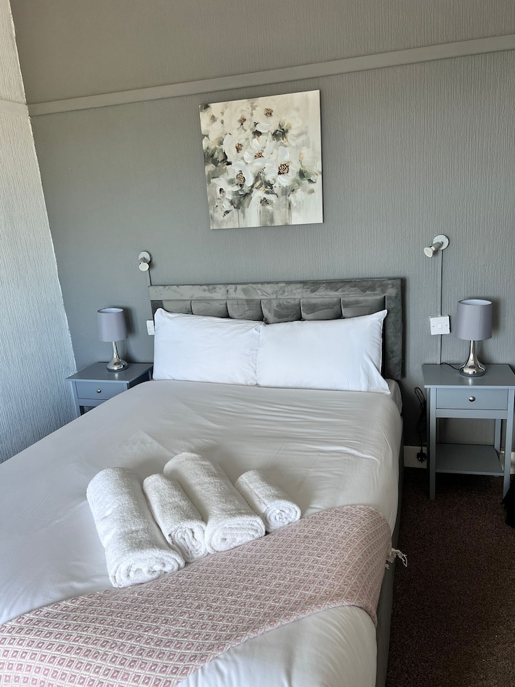 Room at OYO Harbour Hotel, SKEGNESS