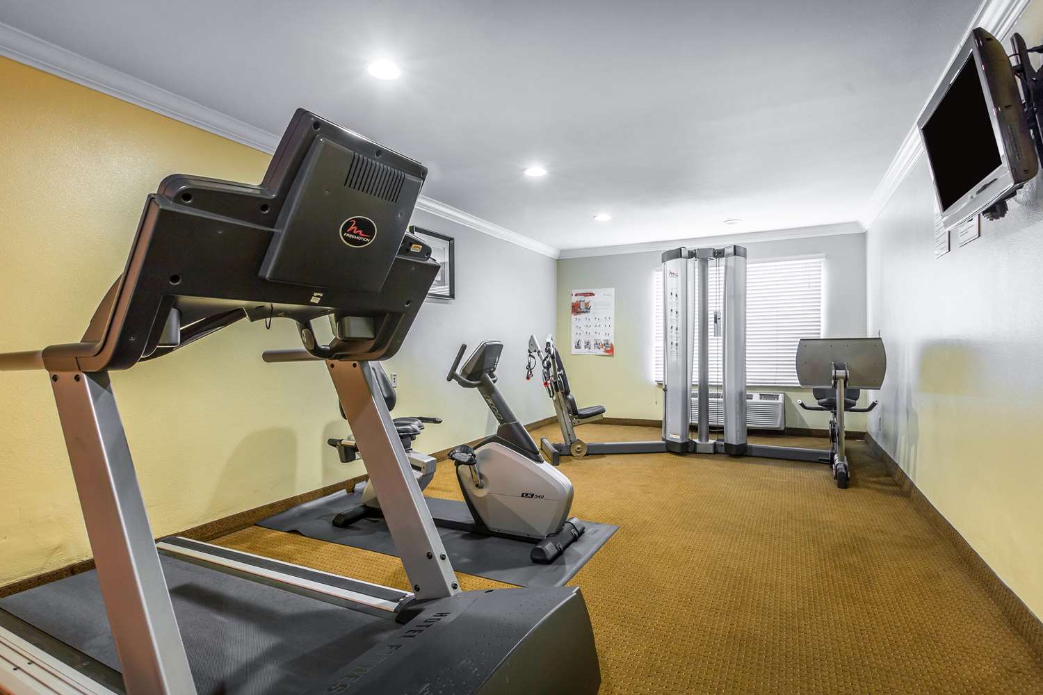 Quality Inn and Suites Bell Gardens Los Angeles 23/38