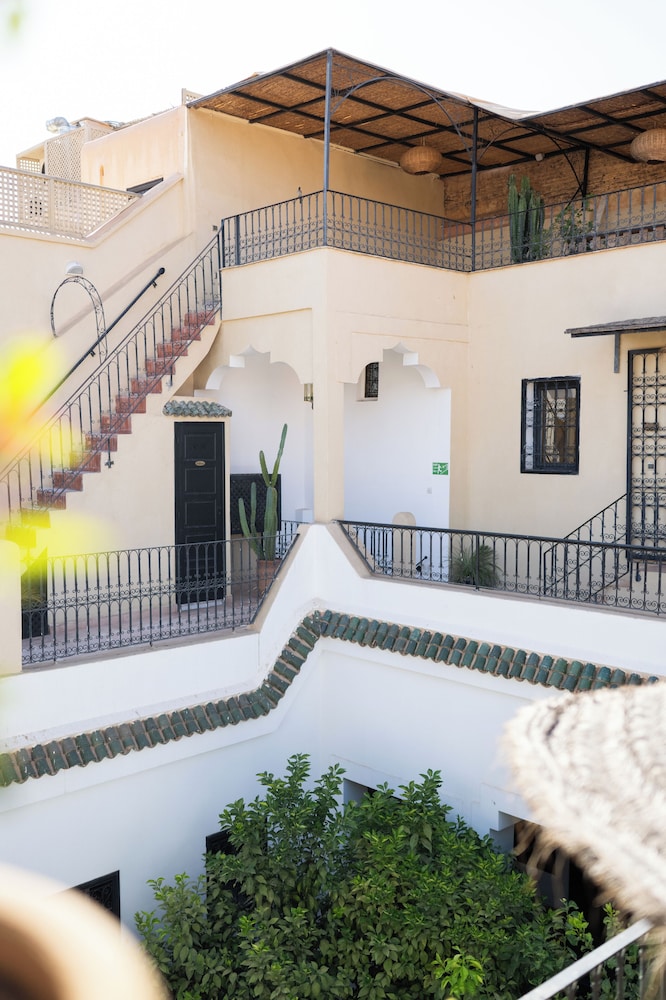 Riad Ajmal 9/77