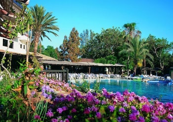 Paphos Gardens Apartments photo1