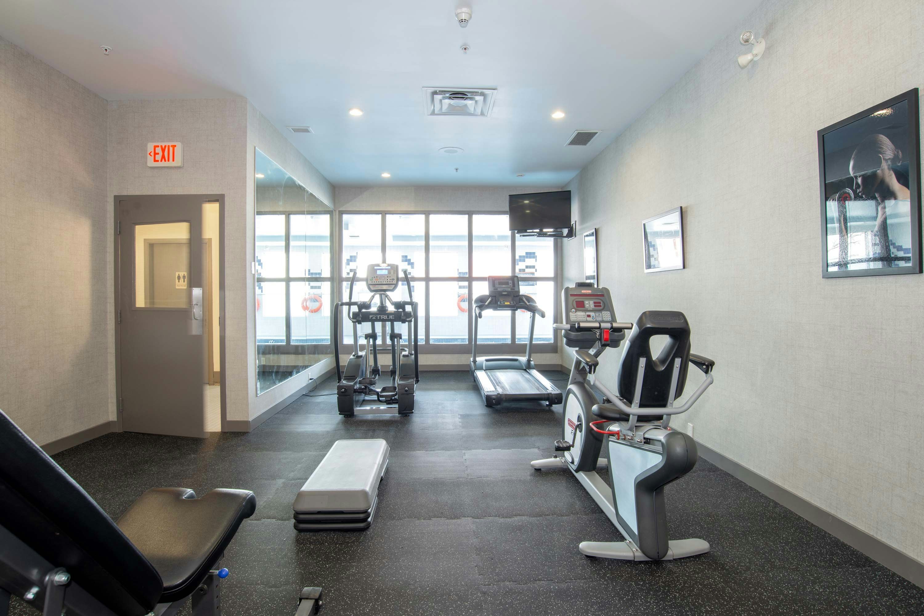 Sandman Hotel & Suites Regina 23/47
