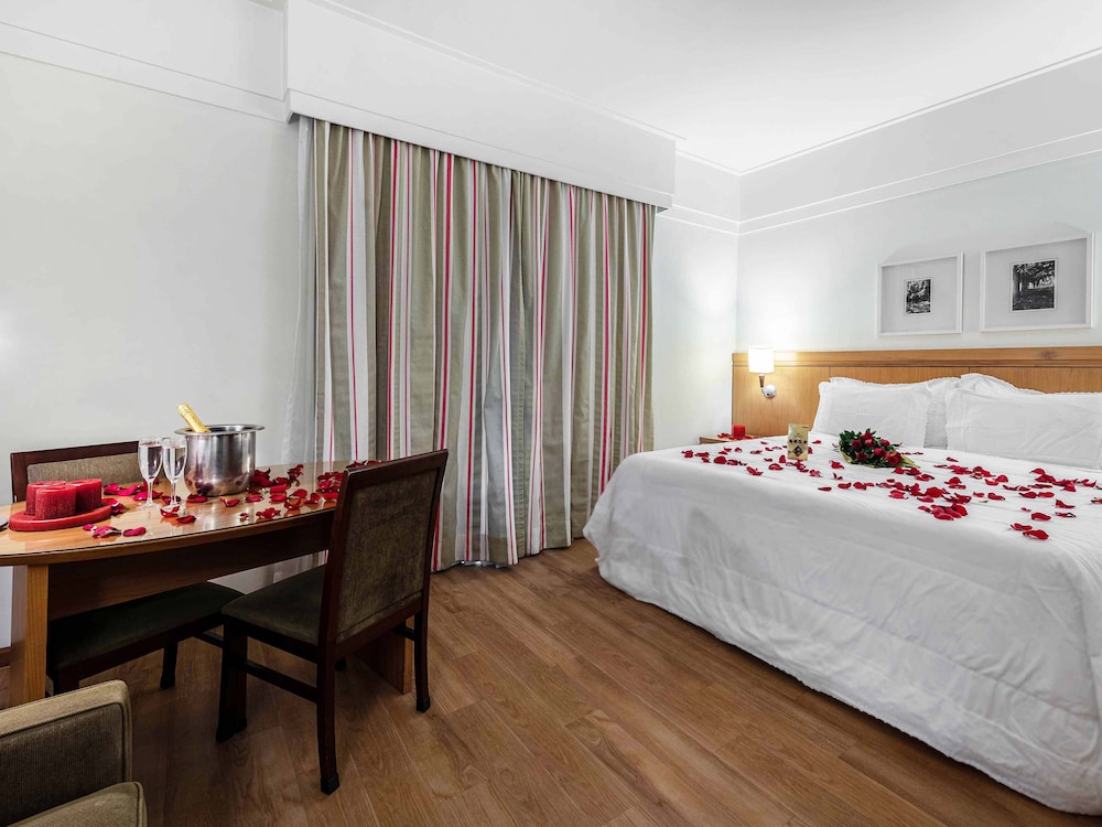 LUXURY, DOUBLE BED