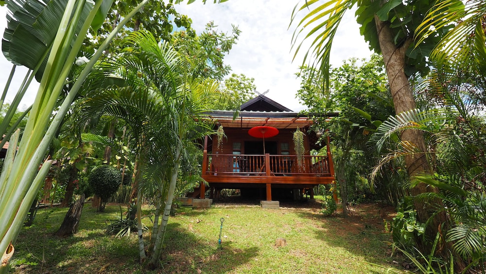 Nan Seasons Boutique Resort 4/81