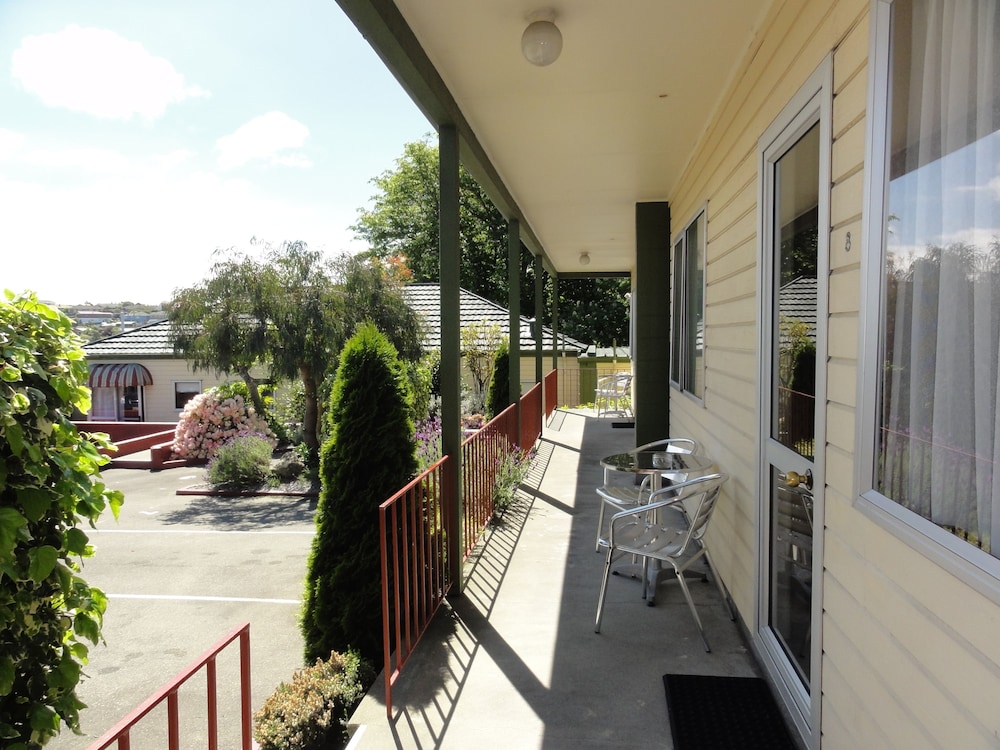 Parklands Motor Lodge 51/65