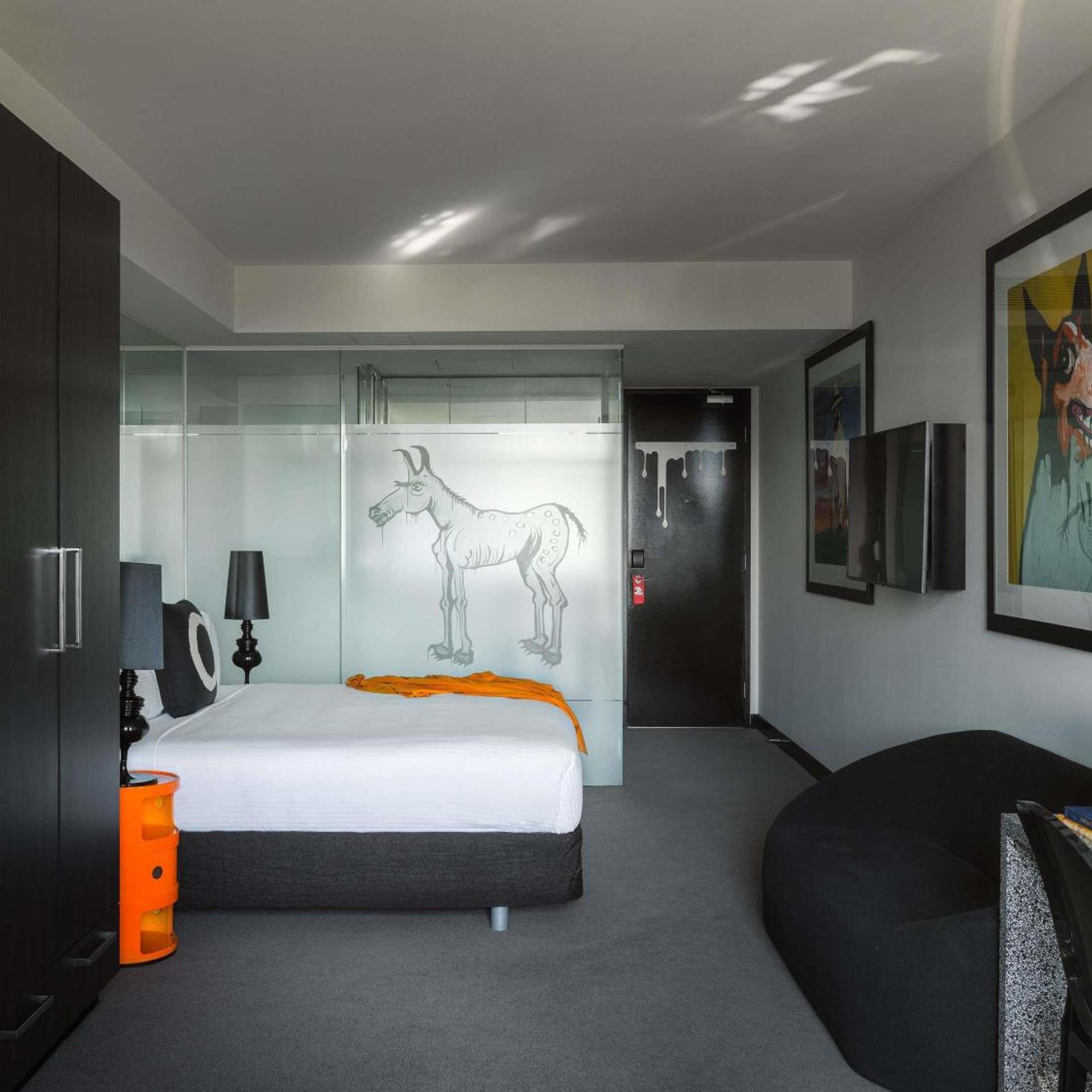 2 Bedrooms, Deluxe, Studio