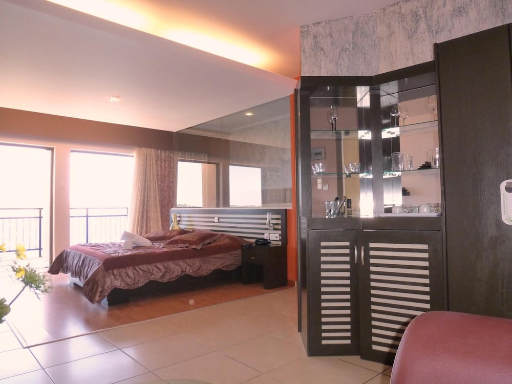 Hotel Plaza 28/58