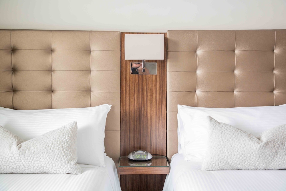 Royal Hotel Randwick 27/70