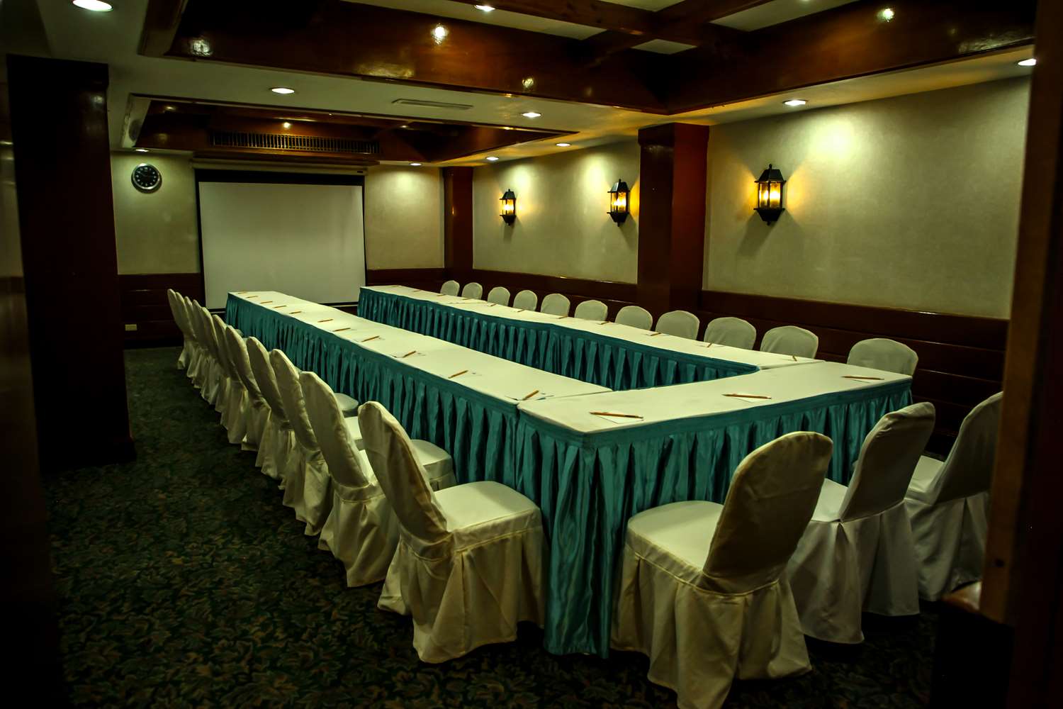 Days Hotel Tagaytay 25/36