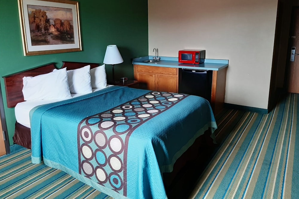 Asteria Inn and Suites 10/31
