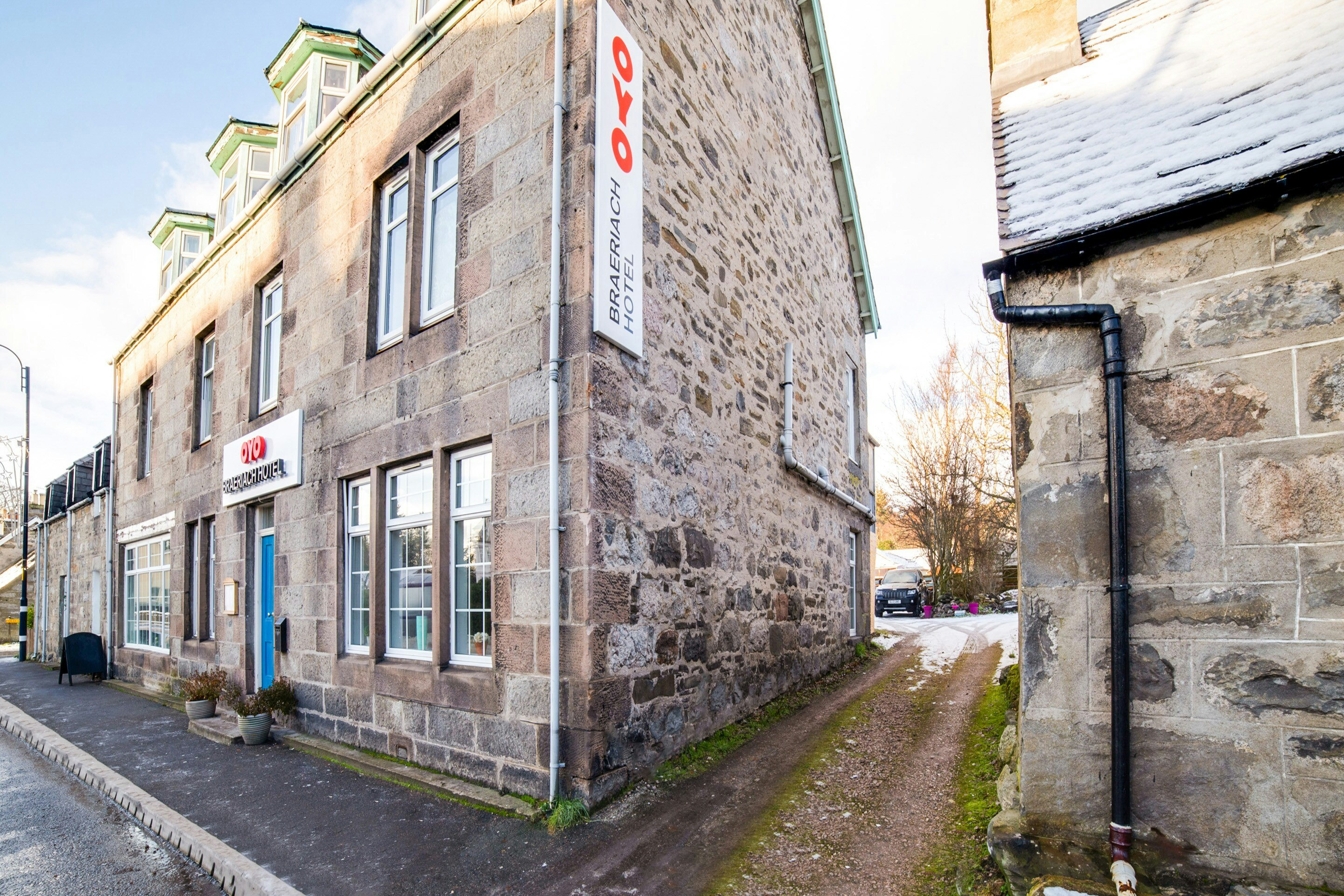 OYO Braeriach Hotel, Highlands Scotland 14/19