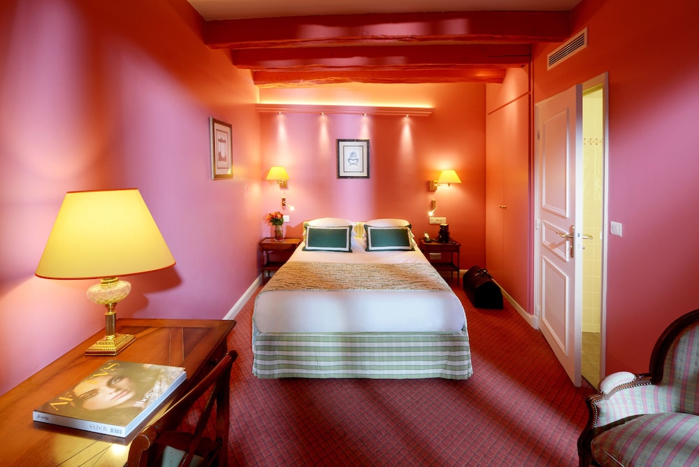 Le Relais Montmartre 27/53