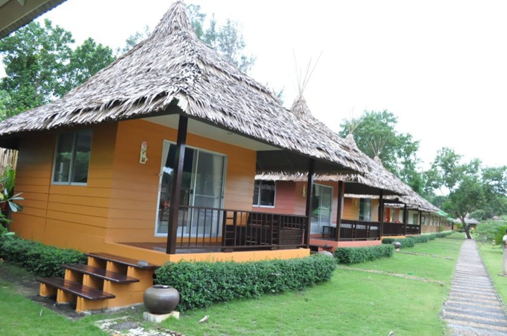 Payam Cottage Resort 1/21