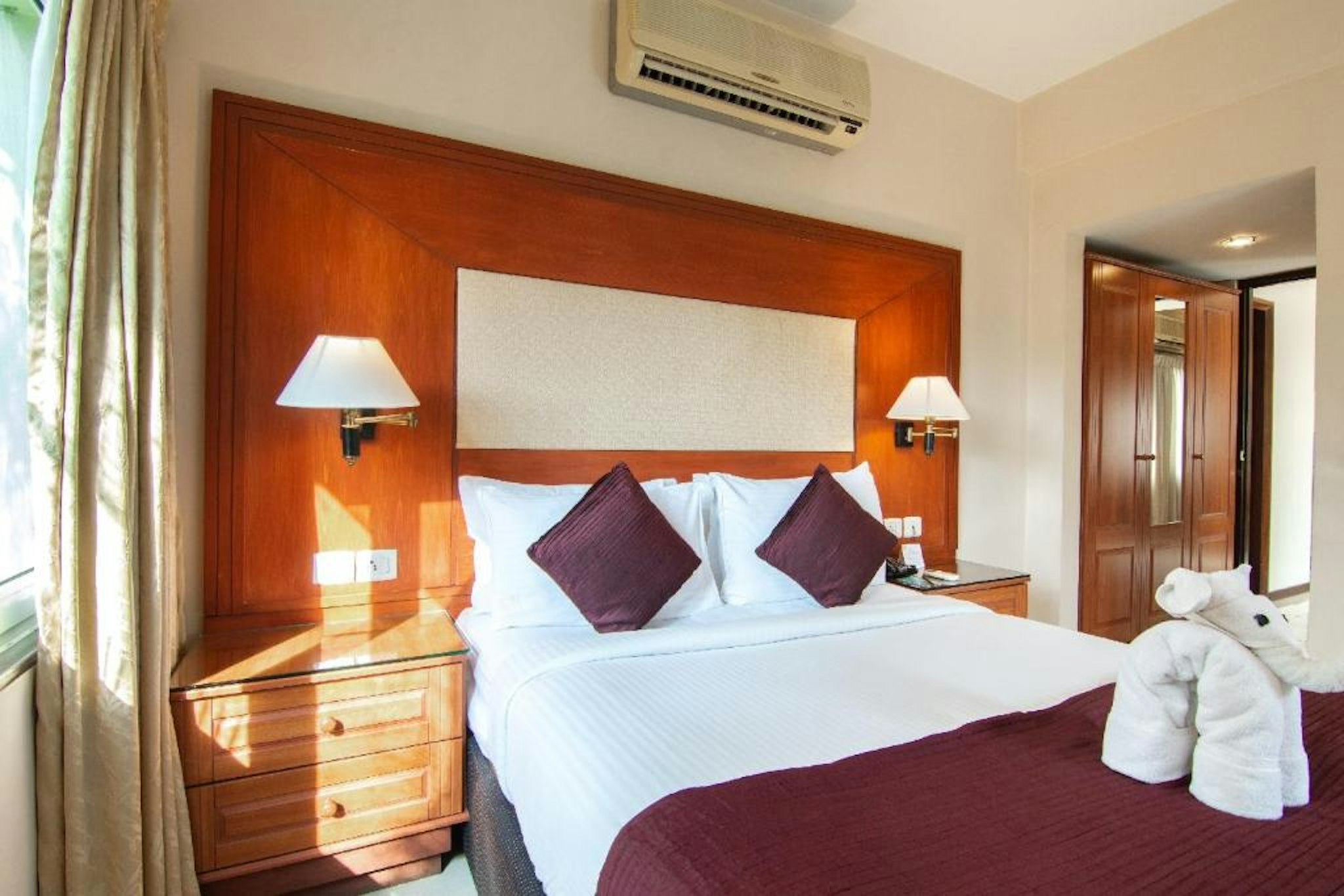 Halcyon Hotel Residences 9/55