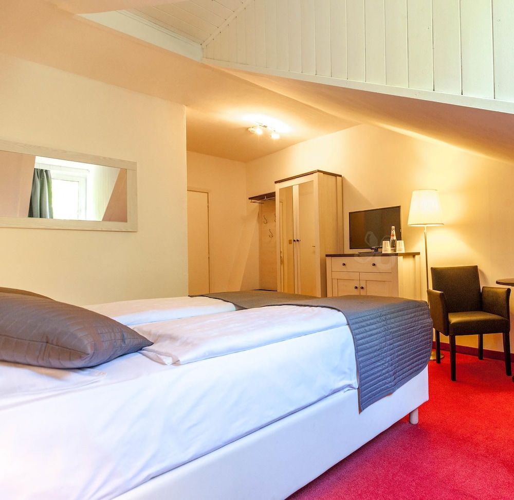 GRAND HOTEL BELLEVUE 17/50