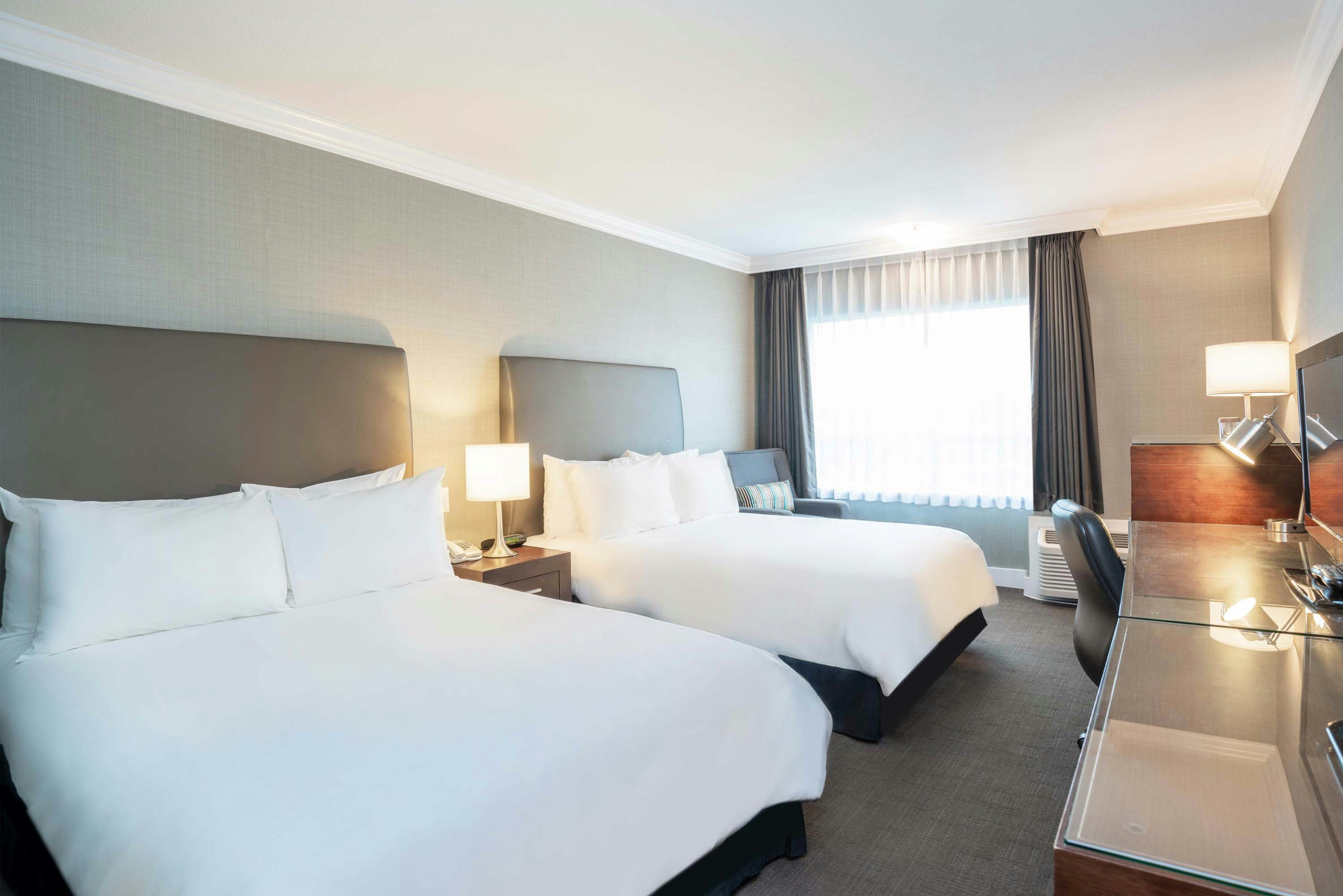 غرفة قياسية بسريرين مزدوجين، Sandman Hotel Vancouver Airport 3/5