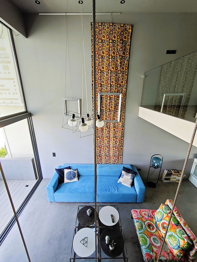 Athina Art Apartments 32/43
