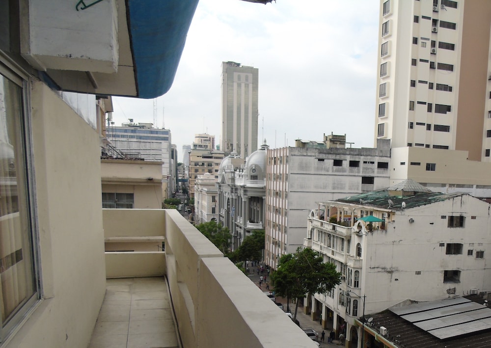 Hotel Malecon Inn 63/67