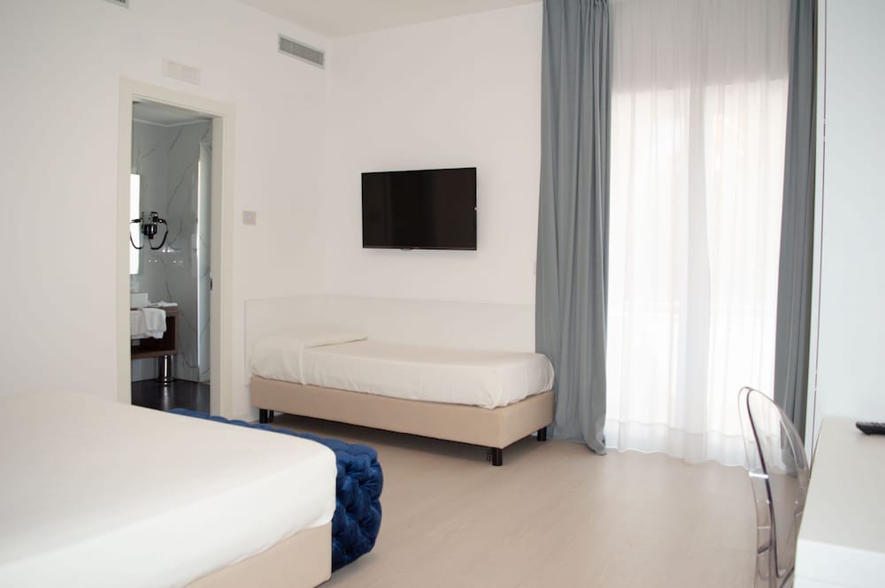 HOTEL CERERE 12/50