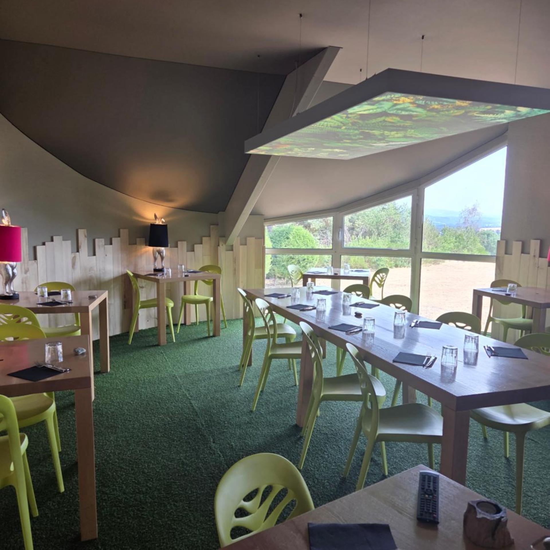HOTEL LES PORTES D'APCHER 24/37