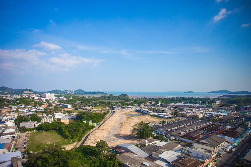 Royal Phuket City Hotel 38/90