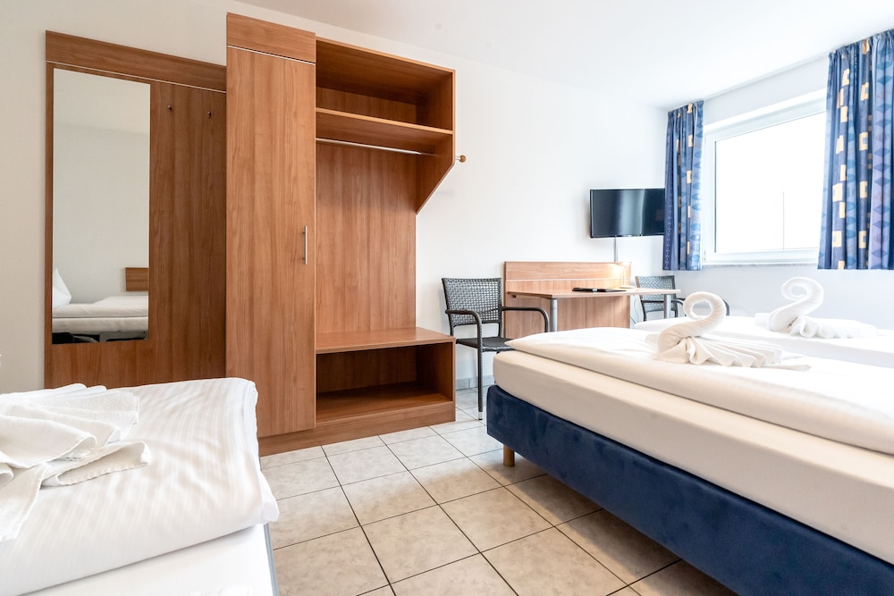 Hotel Fresh Inn 13/41